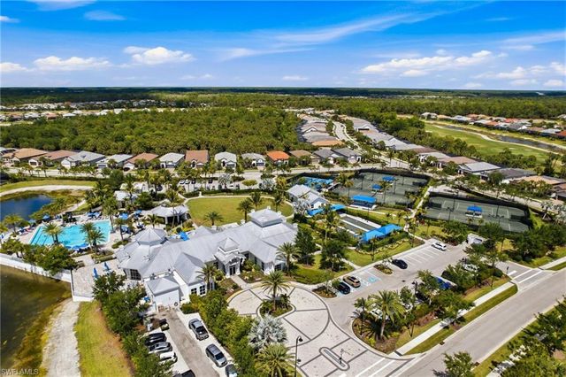 9395 Greyhawk TRL, Naples, FL 34120