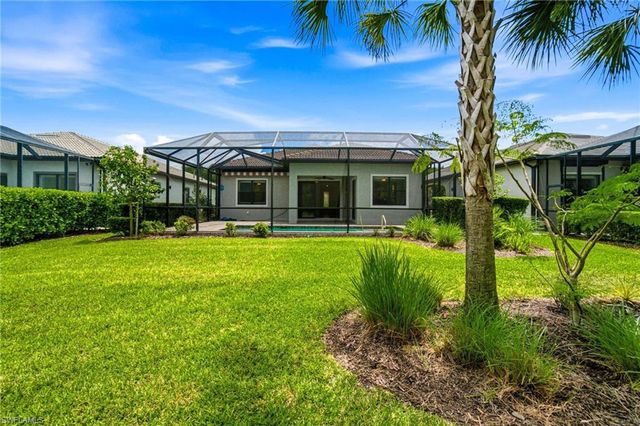 9395 Greyhawk TRL, Naples, FL 34120