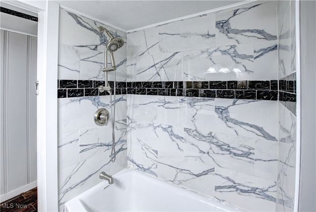 19819 Drake Road, Strongsville, OH 44149