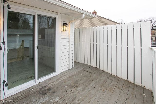 19819 Drake Road, Strongsville, OH 44149