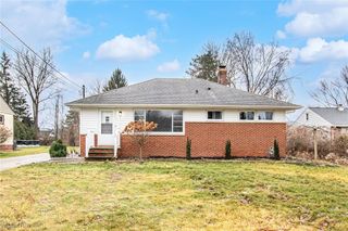 19819 Drake Road, Strongsville, OH 44149