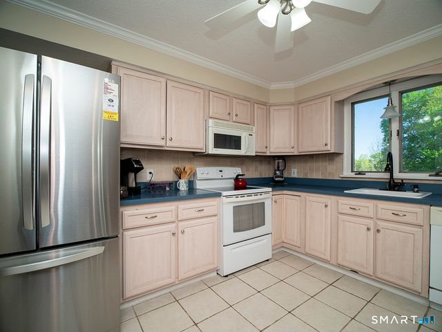 82 Wilcox Road, Middletown, CT 06457