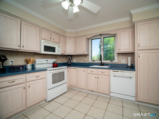 82 Wilcox Road, Middletown, CT 06457