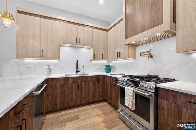 172 Griffith Street 2, Jersey City, NJ 07307