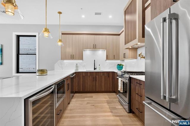 172 Griffith Street 2, Jersey City, NJ 07307