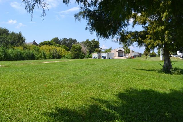 18062 Hwy 3235 West Side, Galliano, LA 70354