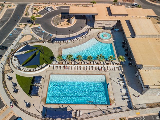 1737 S DEVILS GARDEN LN, Washington, UT 84780