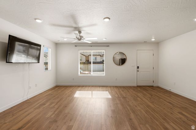 1737 S DEVILS GARDEN LN, Washington, UT 84780