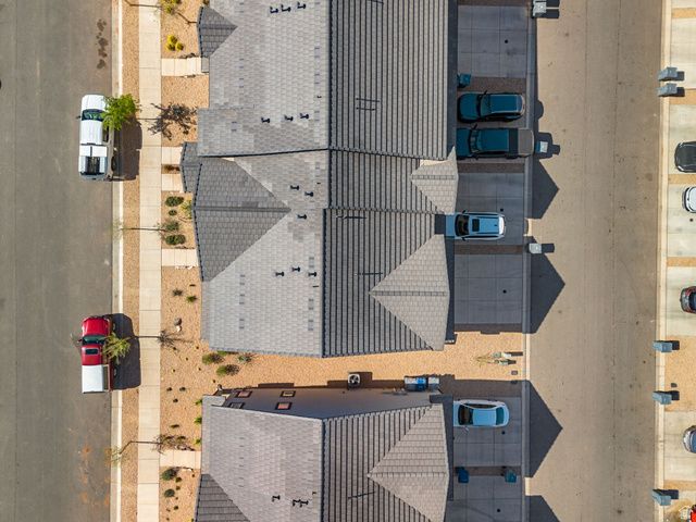 1737 S DEVILS GARDEN LN, Washington, UT 84780