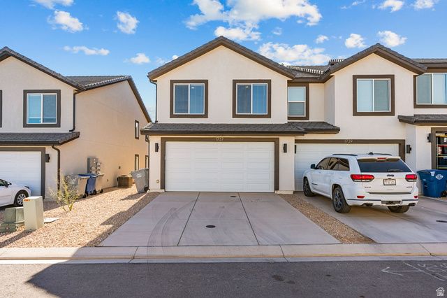 1737 S DEVILS GARDEN LN, Washington, UT 84780