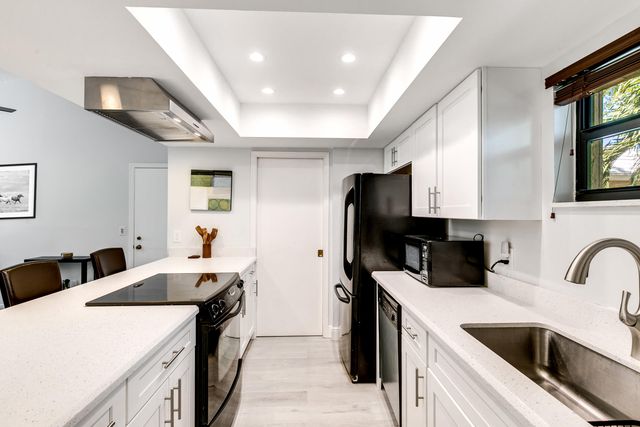 11863 Wimbledon Circle 526, Wellington, FL 33414