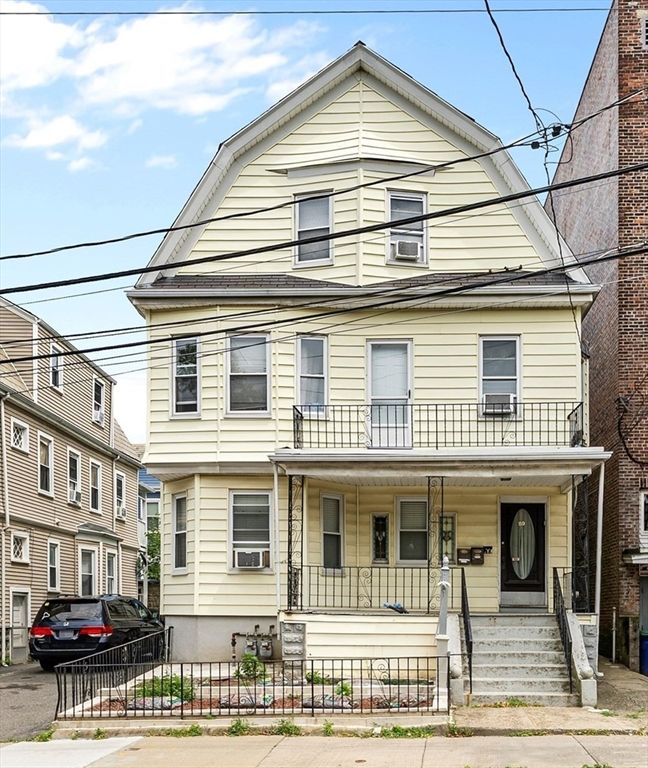 89 Central St, Somerville, MA 02143