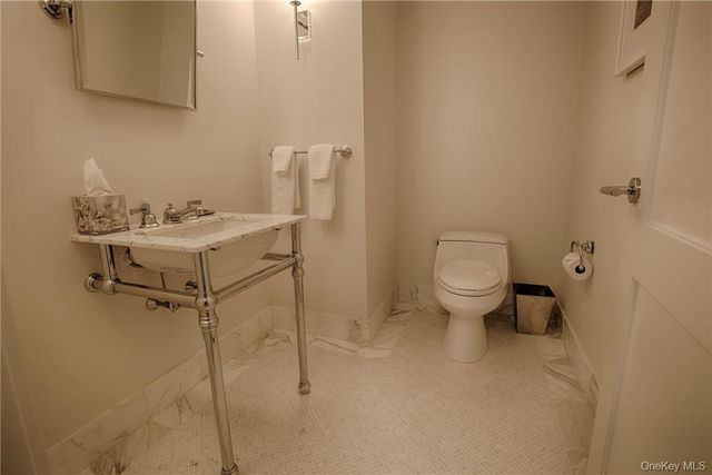 1 Renaissance Square 8C, White Plains, NY 10601