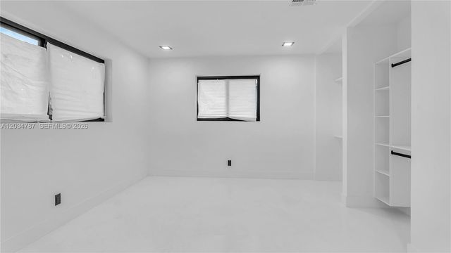 3810 NW 6th St, Lauderhill, FL 33311