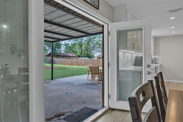 102 Thomas Street, Joshua, TX 76058