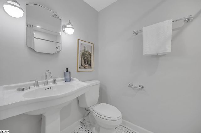 401 Central Avenue, Mauldin, SC 29662