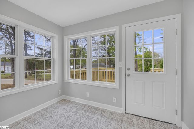 401 Central Avenue, Mauldin, SC 29662