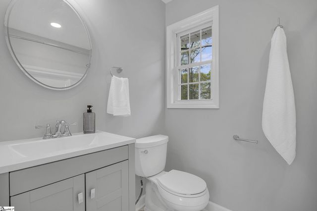 401 Central Avenue, Mauldin, SC 29662