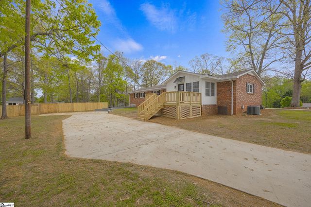 401 Central Avenue, Mauldin, SC 29662