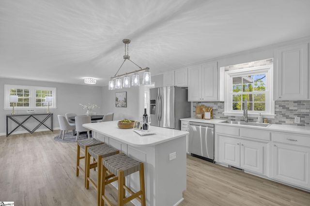 401 Central Avenue, Mauldin, SC 29662