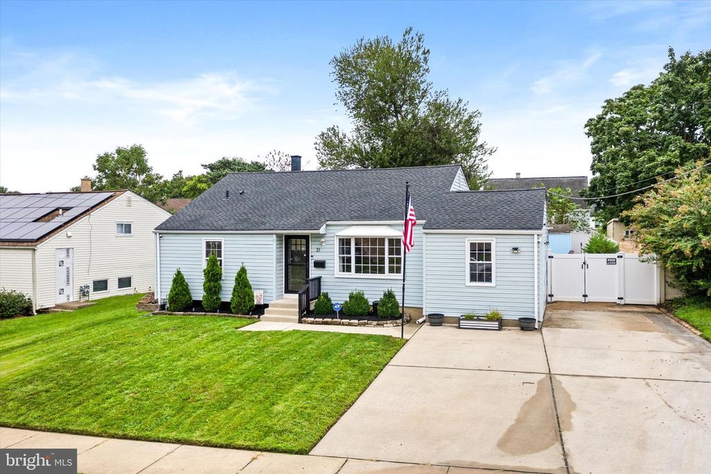 31 ELTON AVE, HAMILTON, NJ 08620 — exterior