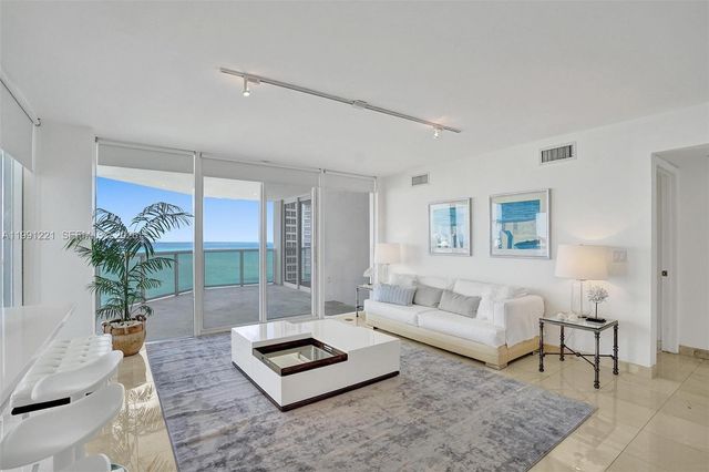 6301 Collins Ave 2308, Miami Beach, FL 33141