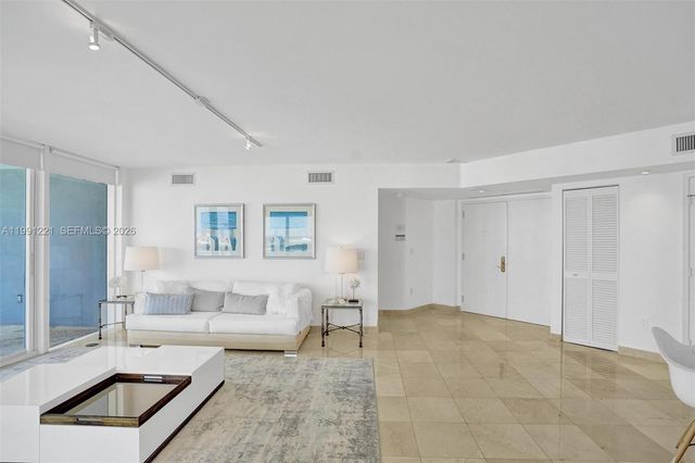 6301 Collins Ave 2308, Miami Beach, FL 33141
