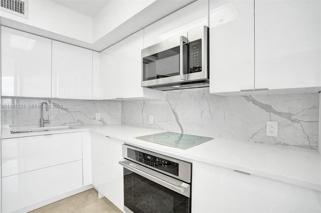 6301 Collins Ave 2308, Miami Beach, FL 33141