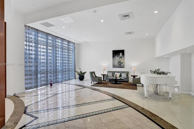 6301 Collins Ave 2308, Miami Beach, FL 33141