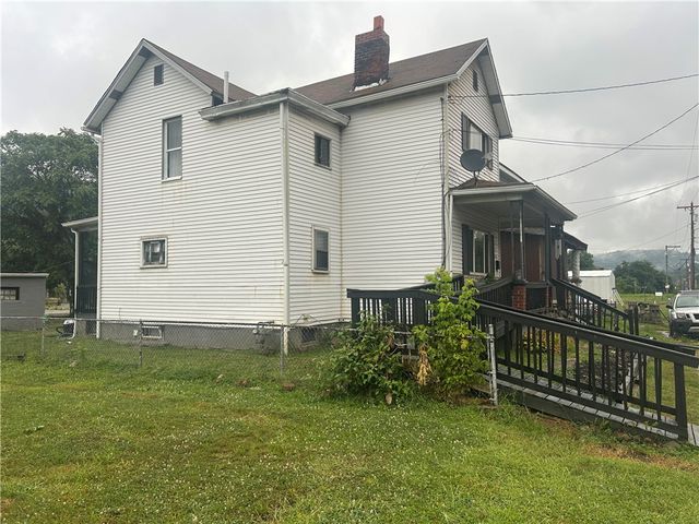 1320 Water St, Brownsville, PA 15417