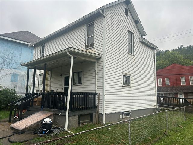 1320 Water St, Brownsville, PA 15417