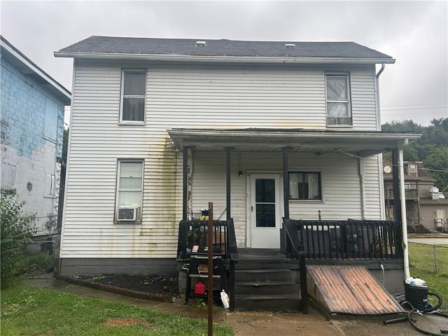 1320 Water St, Brownsville, PA 15417
