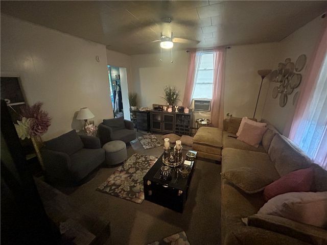 1320 Water St, Brownsville, PA 15417