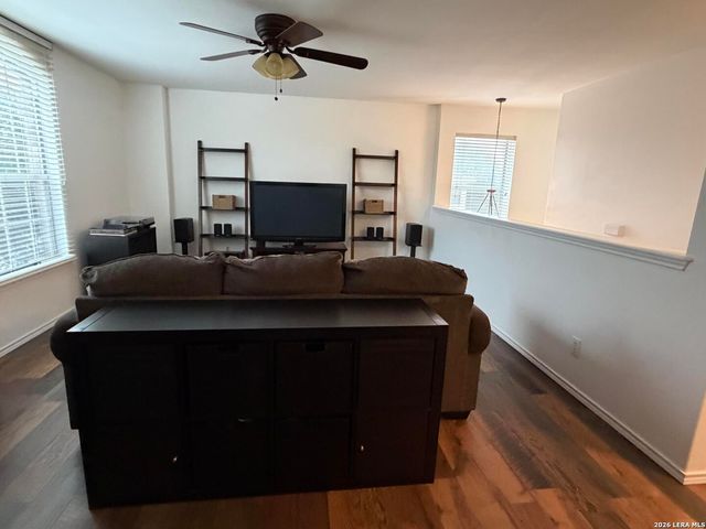 208 Cloud Xing, Cibolo, TX 78108