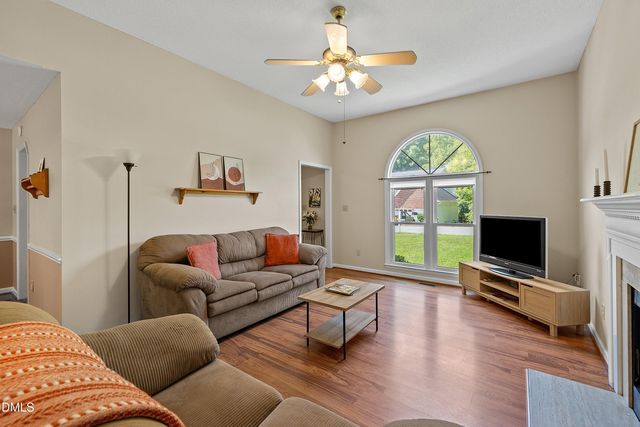 101 Gatepost Lane, Cary, NC 27513