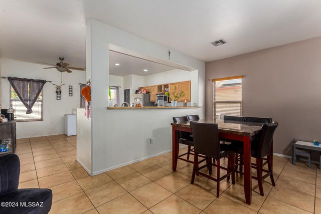 21330 E Reunion Road, Red Rock, AZ 85145