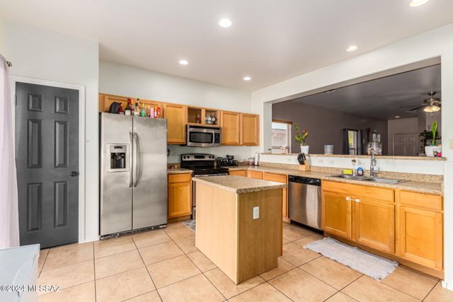 21330 E Reunion Road, Red Rock, AZ 85145