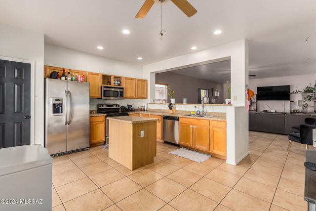 21330 E Reunion Road, Red Rock, AZ 85145
