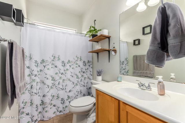 21330 E Reunion Road, Red Rock, AZ 85145