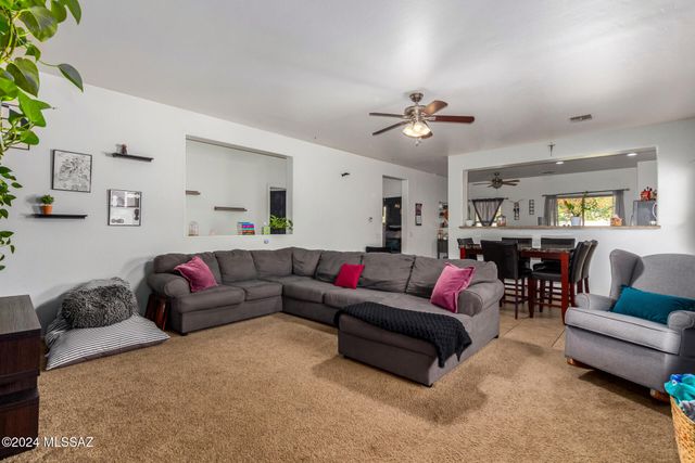 21330 E Reunion Road, Red Rock, AZ 85145