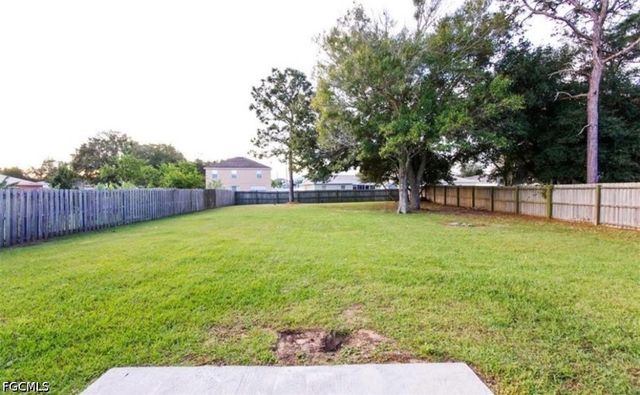 3741 SE 3rd AVE, Cape Coral, FL 33904