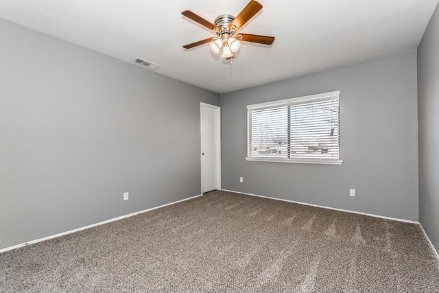 221 Hardwood Trail, Mesquite, TX 75150