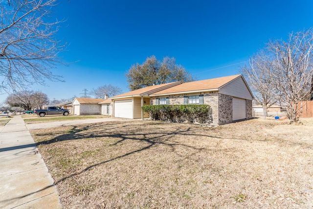 221 Hardwood Trail, Mesquite, TX 75150