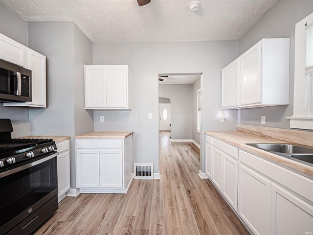 4106 Broadway Avenue, Evansville, IN 47712