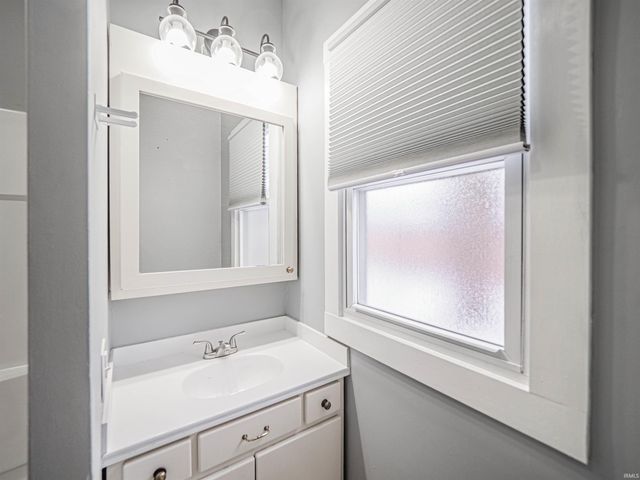 4106 Broadway Avenue, Evansville, IN 47712