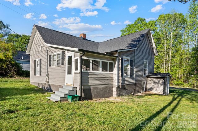 101 Fairview Street, Clover, SC 29710