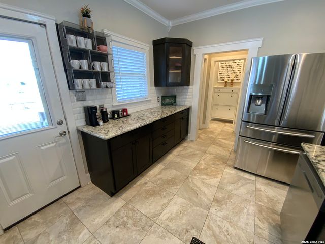 231 E Carolina St, San Antonio, TX 78210