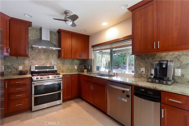 8 Sandpiper, Irvine, CA 92604