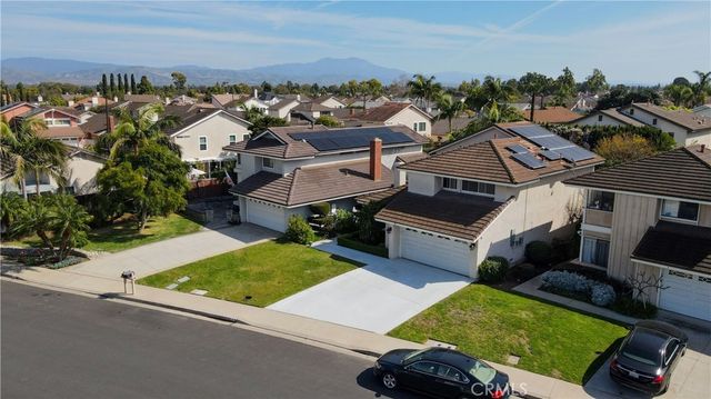 8 Sandpiper, Irvine, CA 92604