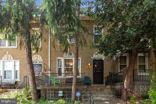 1006 QUEBEC PL NW, Washington, DC 20010